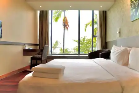 Siloso Beach Resort, Sentosa - 42