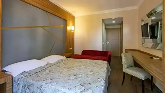 Dionisus Belek - 50
