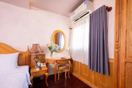 Duc Vuong Saigon - Bui Vien - 168