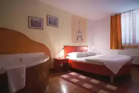 Mlada Lipa Guesthouse - 6