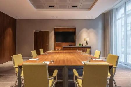 Courtyard by Marriott Cologne - 13