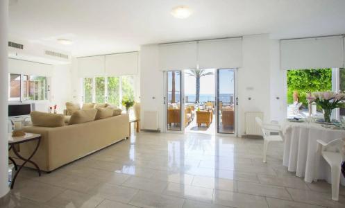 Meneou Beachfront Villa Sunset - 28