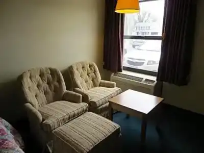 Homestyle Inn & Suites - 54