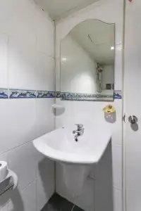 OYO 75304 Riverside Guesthouse - 30