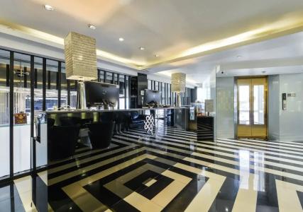 Sukhumvit Suites - 3