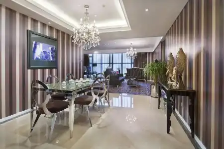 Luoyang Christian's - 94