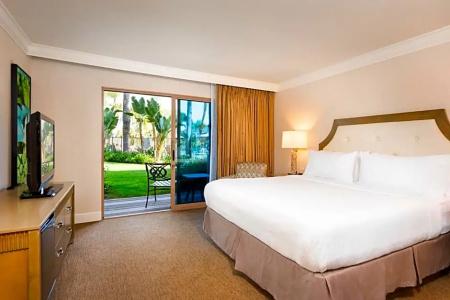 DoubleTree by Hilton San Diego Bayside - 60