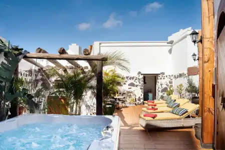 El Charco Suites - 14