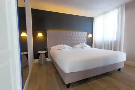 Al Campanile - Luxury Suites & Apartments - 33