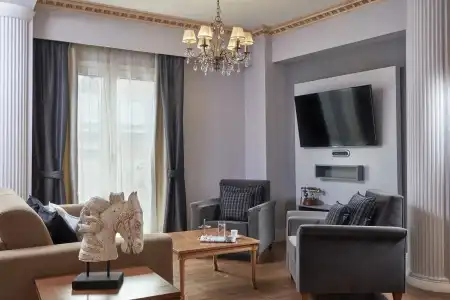AVA & Suites - 3