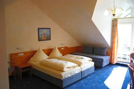 Moselstern Brixiade &Triton - 18