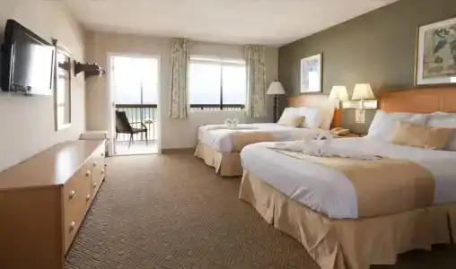 Sandals Inn - 2