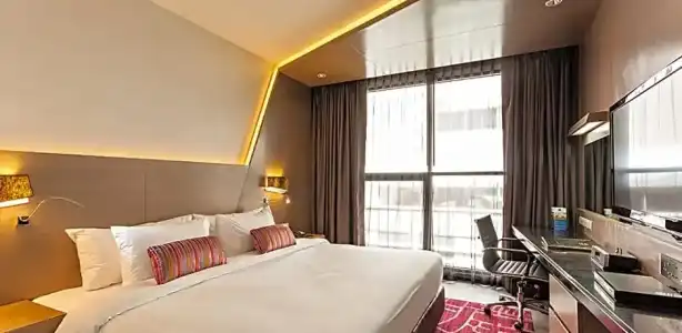 Hyatt Place Bangkok Sukhumvit 1 - 70