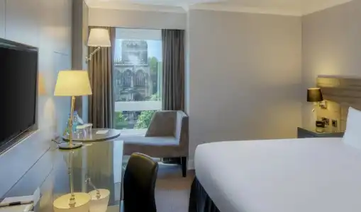 DoubleTree by Hilton Bristol City Centre - 42