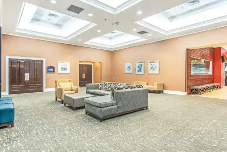 DoubleTree by Hilton Columbus - 27