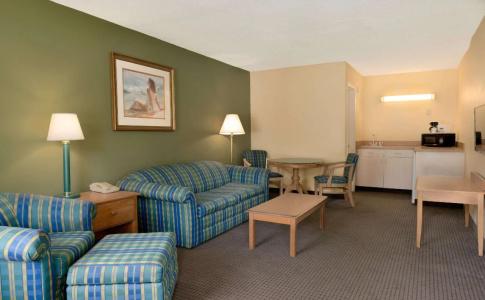 Developer Inn & Suites Airport JAX, a Baymont by Wyndham - 6