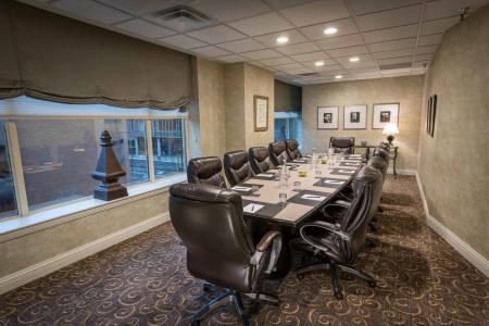 Hilton Cincinnati Netherland Plaza - 45