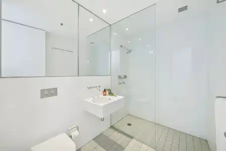 ULTIQA Air On Broadbeach - 400