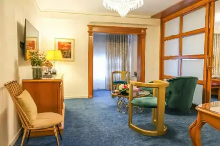 Amman International - 104