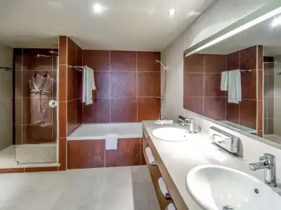 Pullman Bordeaux Lac - 85