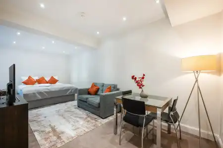 Manson Place - 298