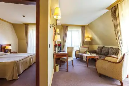 Romance & Family Suites - 101