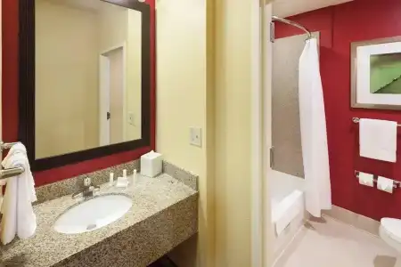 Courtyard by Marriott Jackson - 36