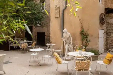 Les Remparts Hôtels et Demeures Historiques - 10