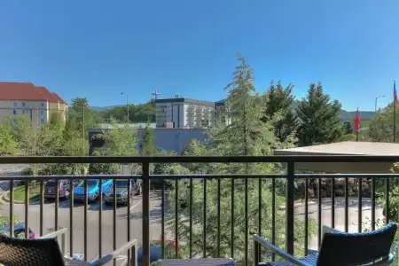 Courtyard Pigeon Forge - 78