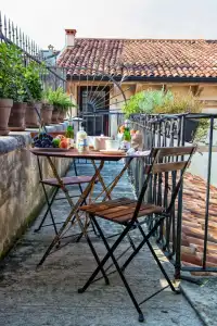 Massimago Wine Suites - 8
