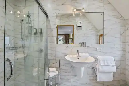 The Classic Villa - 8