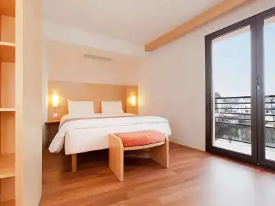 ibis Auxerre Centre - 57