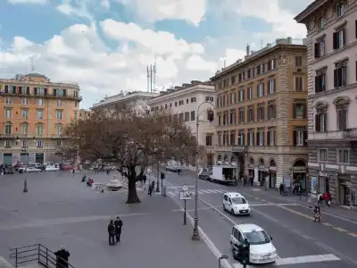 Inn Rome Rooms & Suites - 28