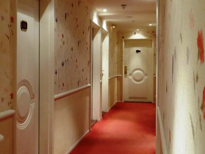 Le Trophée Boutique Hôtel Spa - La Loggia Appart'hôtel - 15