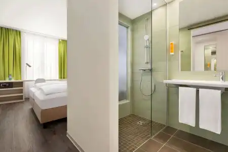 Super 8 by Wyndham Chemnitz - 4