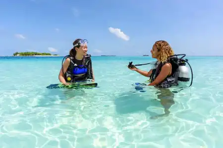 Sheraton Maldives Full Moon Resort & Spa - 29