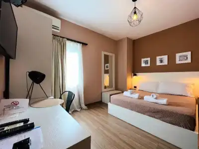 Oda Tirana - 44
