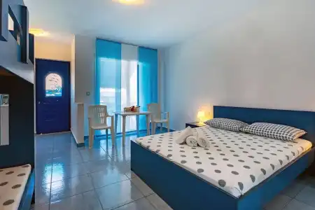 Mediterraneo Apartments - 5