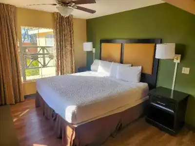 MainStay Suites Las Vegas Flamingo - 33