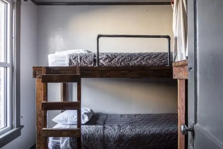 Gardner & Hostel - 78