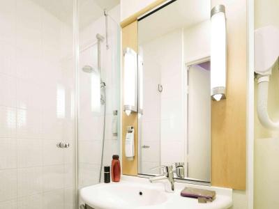 Ibis Versailles Château - 5