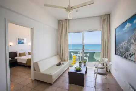 Costantiana Beach Apartments - 5