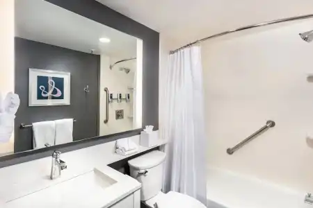 Four Points by Sheraton Los Angeles Westside - 73