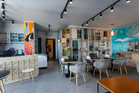 Season Suite Apart - 3