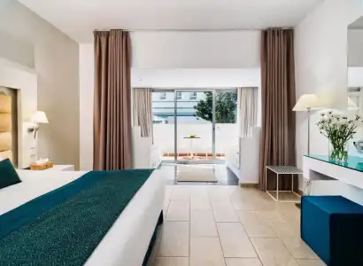 Leonardo Cypria Bay - 88