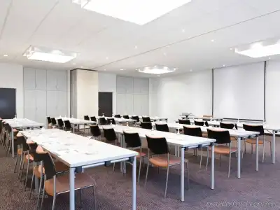 Novotel Frankfurt City - 12