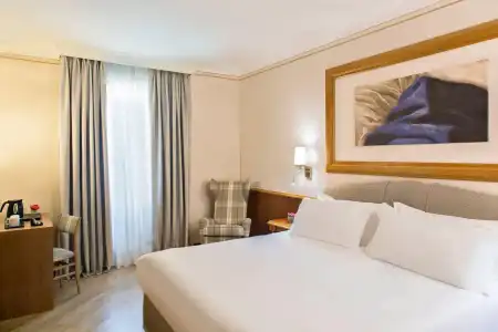 Renaissance Naples Mediterraneo - 68