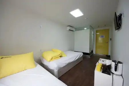 24 Guesthouse Myeongdong Town - 2