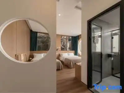 Mercure Chartres Est - 83
