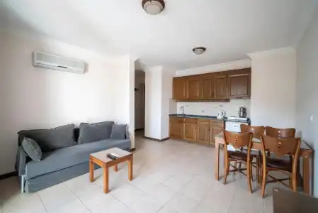 Fora Apart - 73